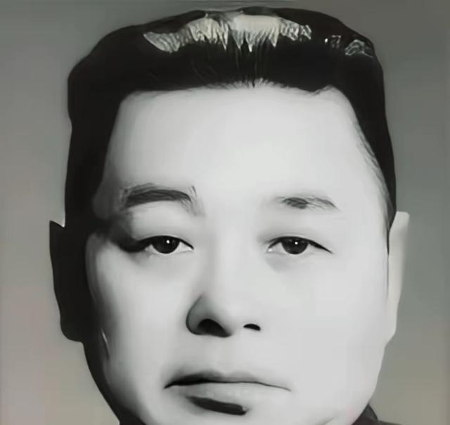 蒋介石一辈子精于权谋算计，擅长拿捏各路军阀的命脉，可他万万没有料到，自己亲手夺掉