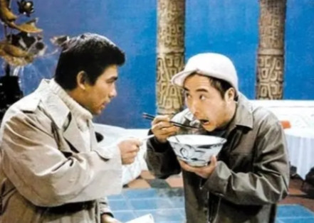 当年，陈佩斯风头无量之时，妻子王燕玲偷偷用70万，在北京买下了一座荒山。没想到，