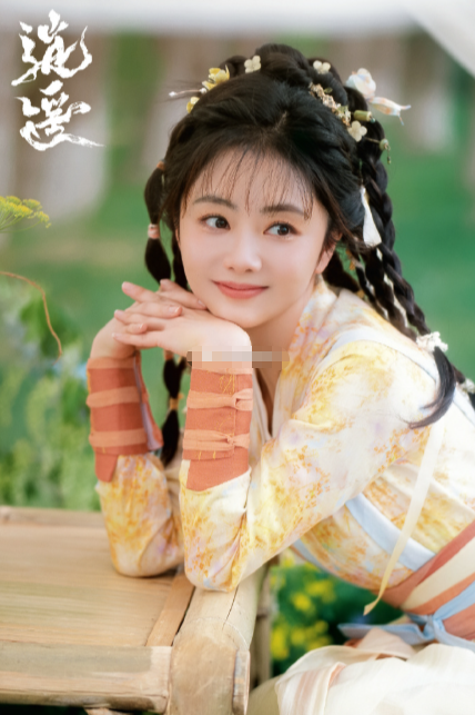 没想到还能吃到逍遥的售后，谭松韵侯明昊同框的画面满是春日浪漫，仿佛肖烨cp跳出循