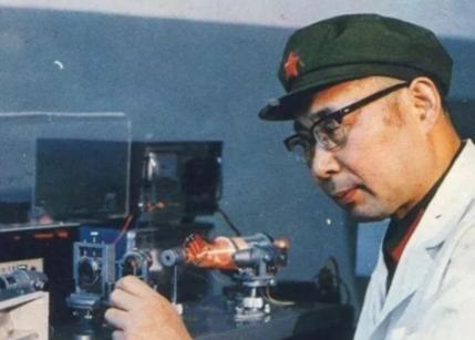 “我花了20年时间，花了国家那么多钱，搞成这样，我是有罪的，”1993年冬天，高