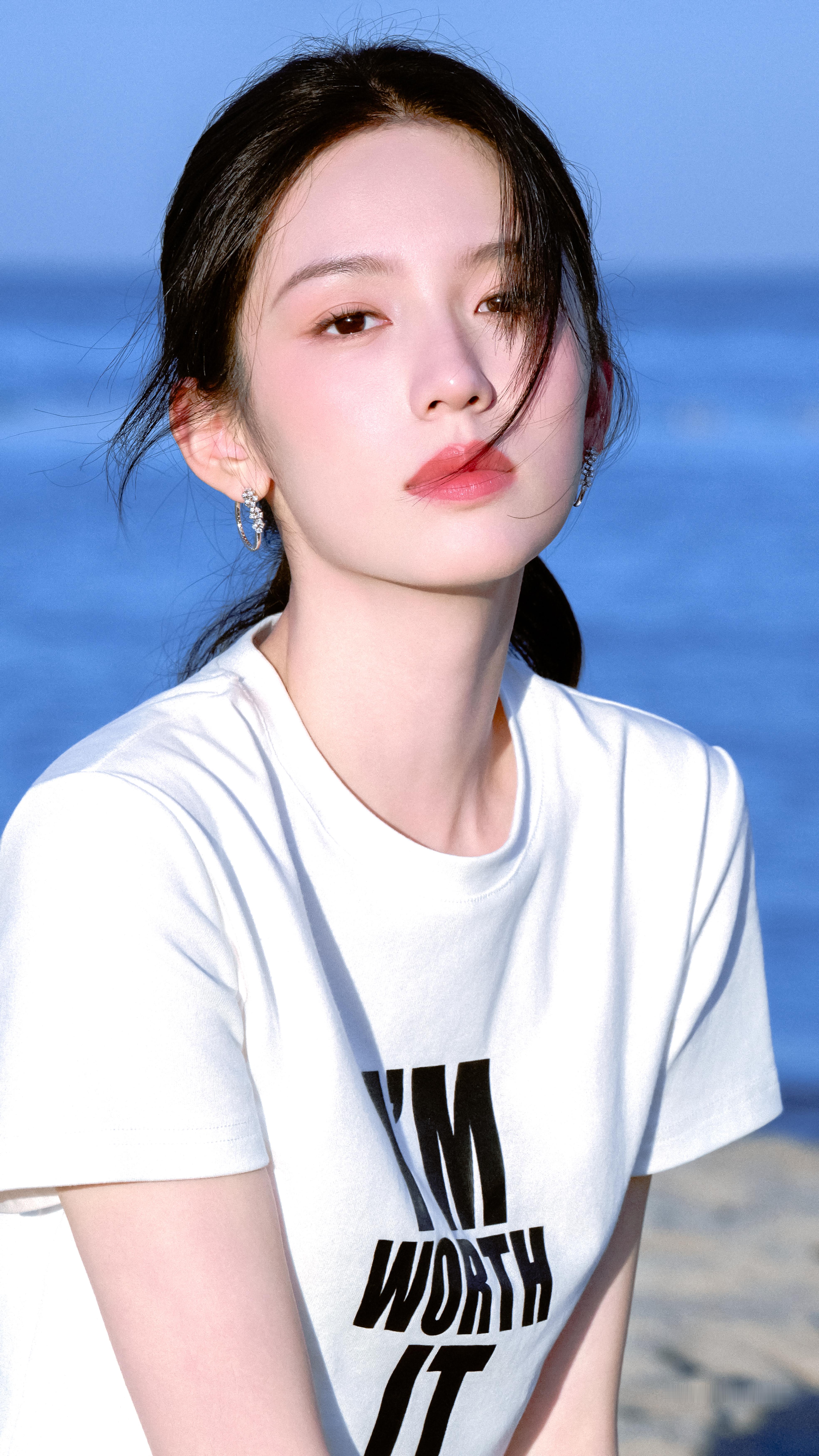 周也/🌊周也锦月如歌​​​
