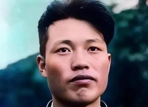 1953年，年仅21岁的朝鲜飞行员，开着当时世界上最先进的战机投诚美国，并获得1