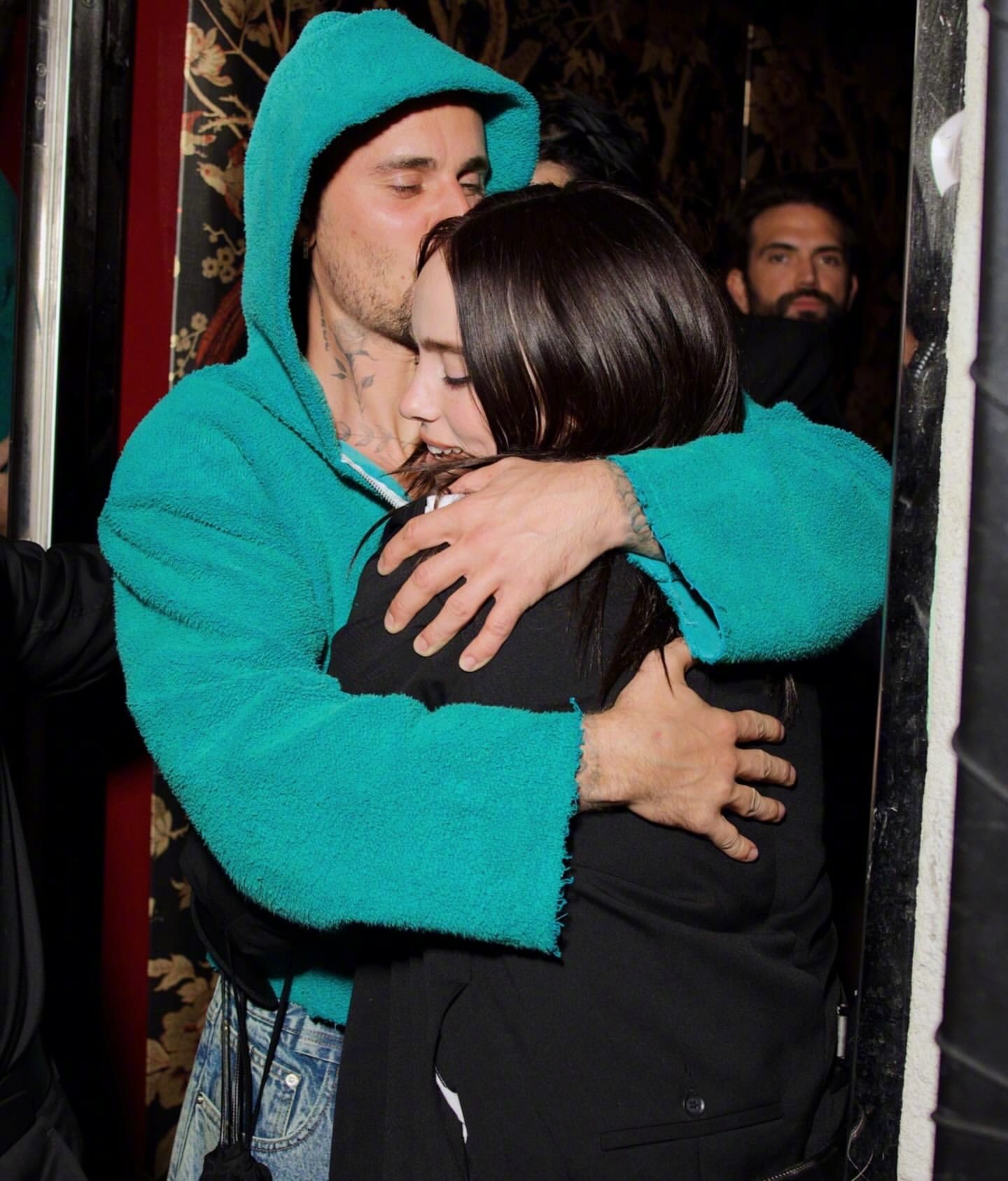 出席第68届格莱美颁奖礼party的BillieEilish和偶像比伯Just