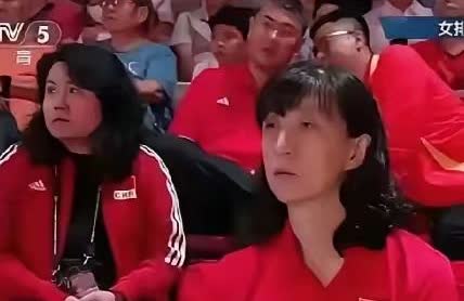 女排不但创造了几十年来最差的成绩，最可怕的是他的管理部门没有一点点的担当，