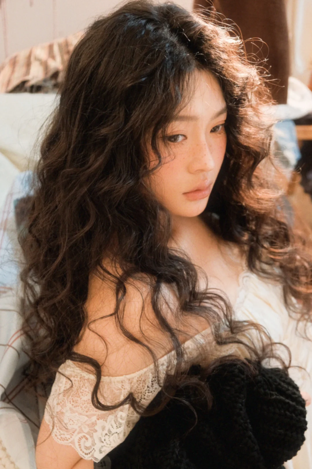 居家写真｜超有氛围感的法式卷发👩‍🦱🛋️🧦