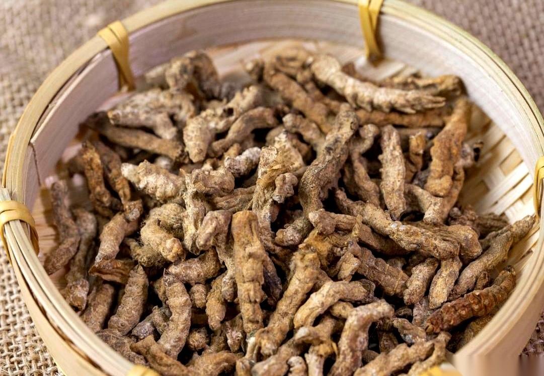 我跟你说，这世上最憋屈的事儿，不是得了个什么病。是你好不容易下定决心，挨了一刀