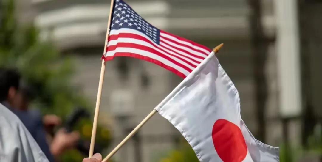 特朗普将F22从非卖品名单中剔除可以出售据巜朝日新闻》5月24日消息，当天特
