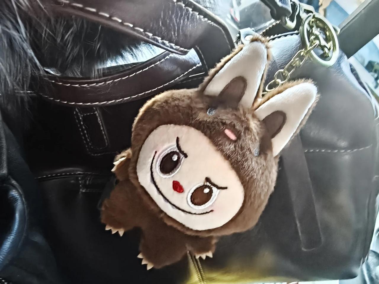 是真的！男人一生不会只爱一个女人，他会爱无数个女人，你永远不是他的唯一！虽然当