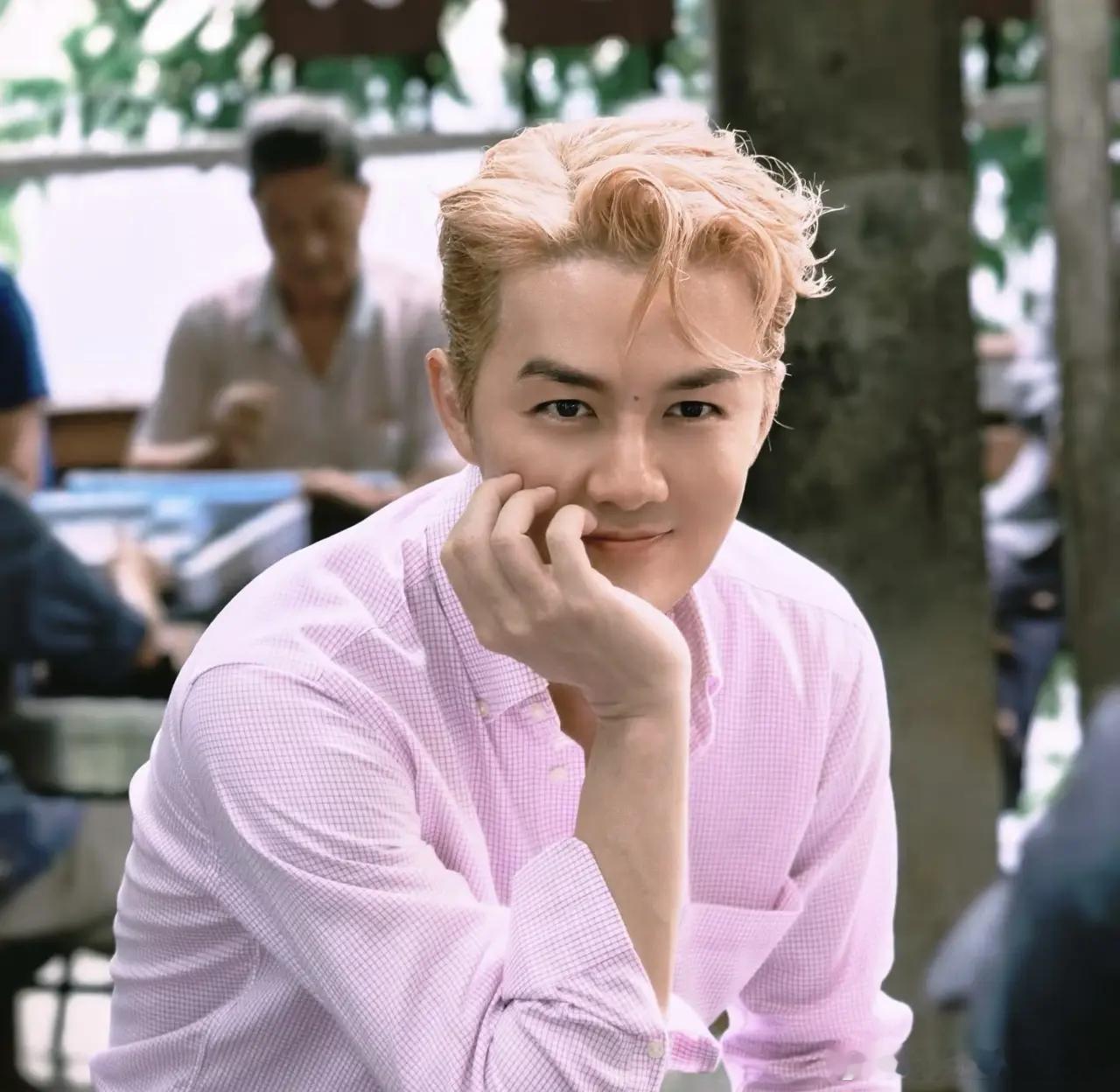 终于明白吴克群为什么不结婚了，不是因为他不相信爱情，也不是因为他对感情不负责，而