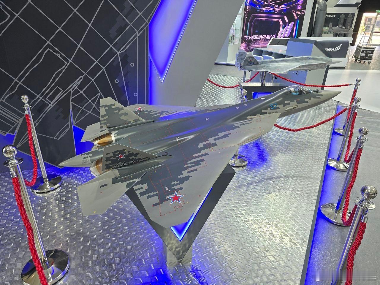 俄罗斯苏-57隐身战斗机将配备第二阶段的AL-51F-1发动机，该发动机有非常明