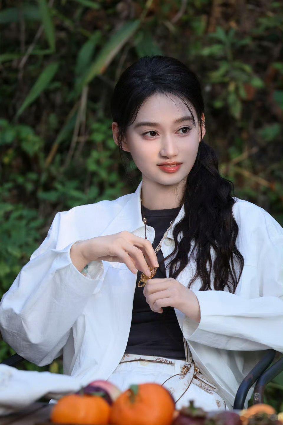 一个灵气扎实有科班功底，一个清冷独特氛围感拉满，夏梦和王影璐谁更戳你的审美点？