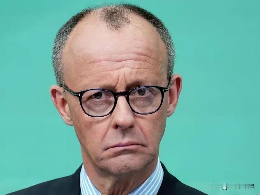 德国总理默茨提醒欧洲各国必须高度重视这个问题！德国总理默茨表示，在向乌克兰派