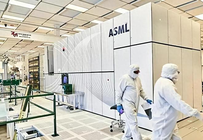都反水了？荷兰也未曾预料，ASML正式宣布结果，荷兰下手有点早了！荷