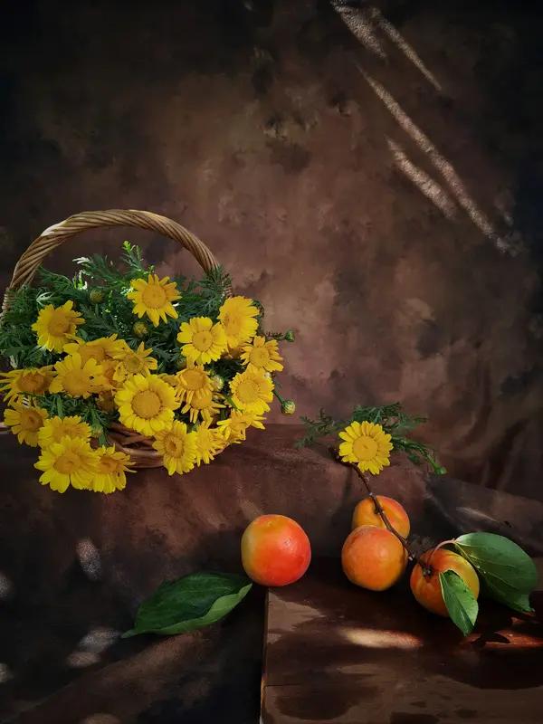 多年前，我去医院ICU探望病人，在走廊碰到一位大姐正嚎啕大哭。原来，大姐的爱人正