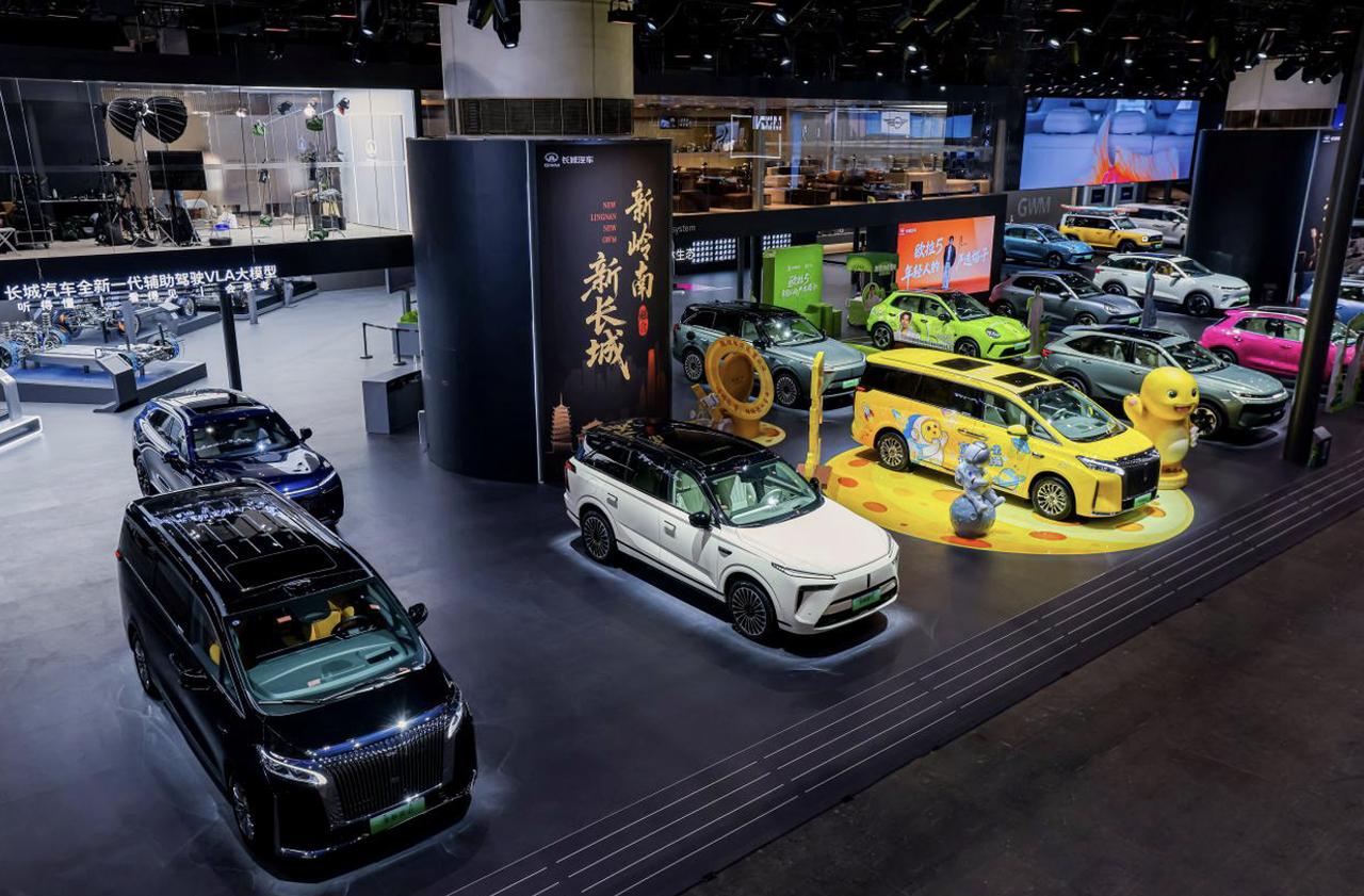 在本届广州车展上，魏牌带来了什么呢？一起来看看1、全新高山家族、全新蓝山、新摩