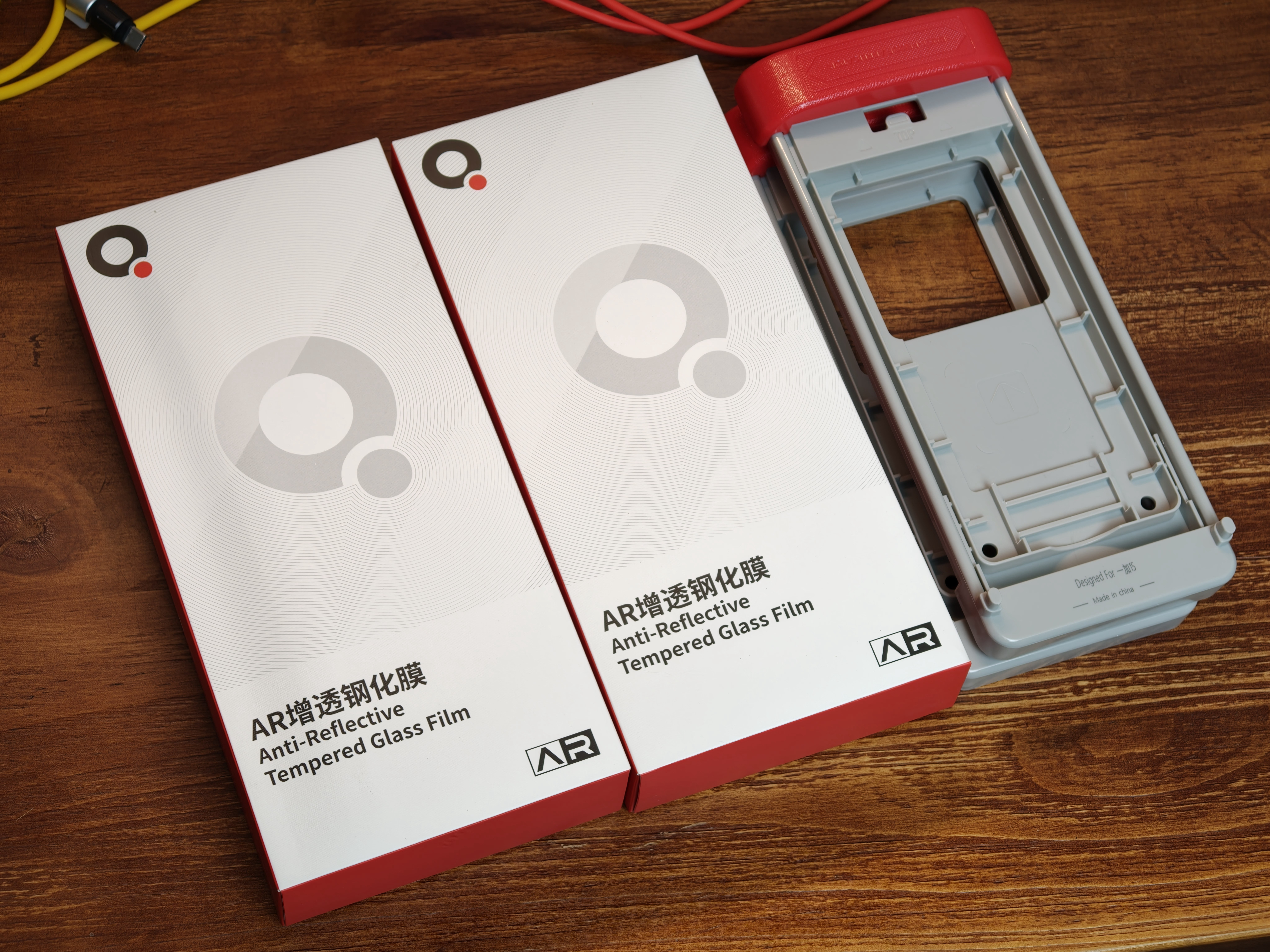 一加15和vivoX300Pro都贴了的AR钢化膜，用神器1分钟之内就贴好一