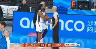 CBA新赛季首位被驱逐的主教练诞生了，是杨鸣！今晚辽宁男篮的客场与北京男篮展