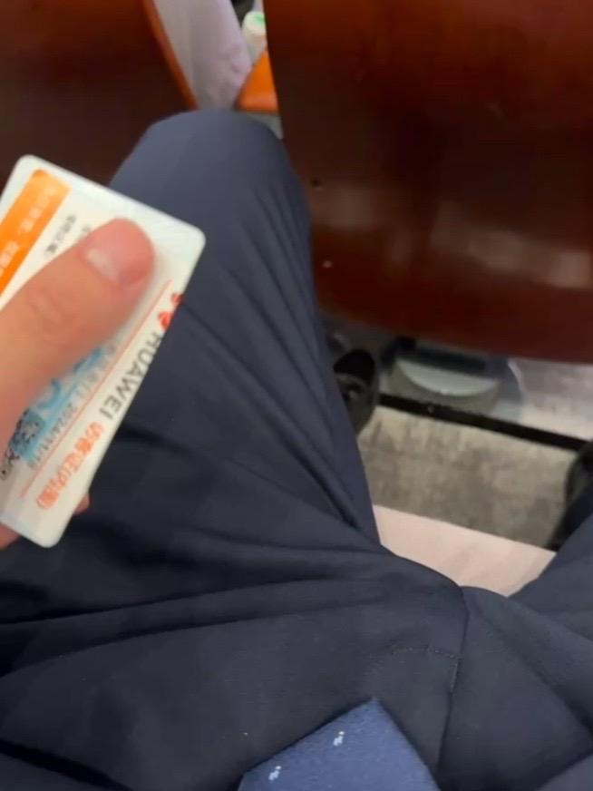明天上班啦。