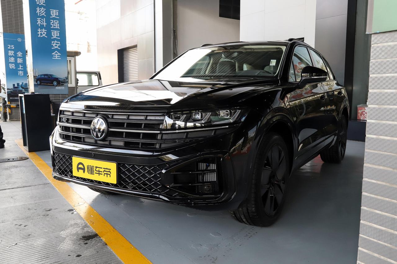 3.0T+空气悬架才62万？新款途锐锐境版真香警告！要我说，60万预算买豪华S