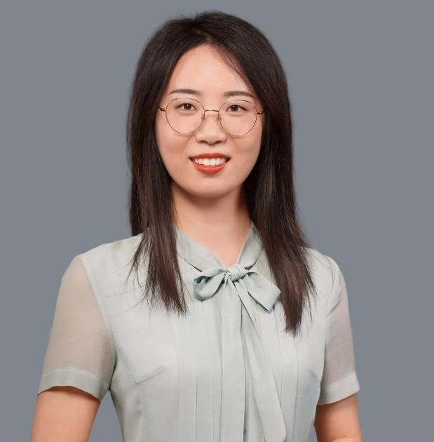 武汉大学青年博导曾梦琪被导师的两个女儿实名举报，一个二十岁一个才十五岁，材料写了