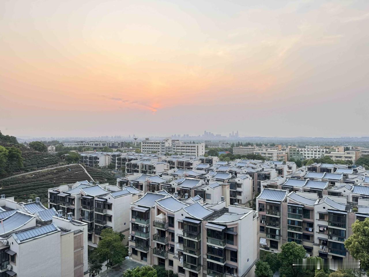 年纪越大，貌似减肥越难十年前30岁，花一个月减了10斤；五年前35岁，花三个