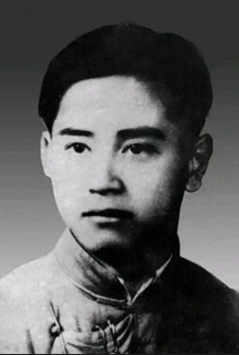 1948年，刘国志被捕入狱，他的五哥大惊，专程从香港飞到重庆，拿着一张空白支票送