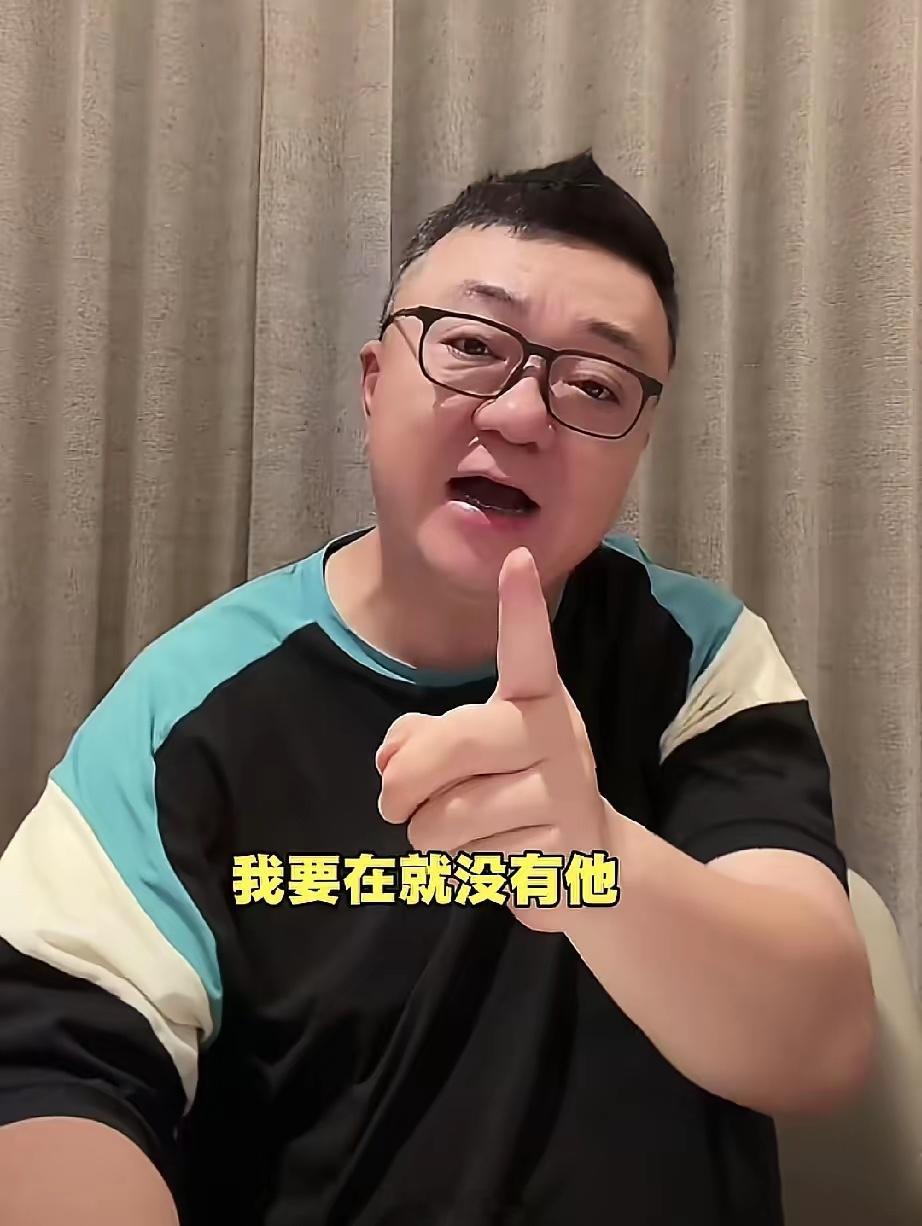 董路向明星联主帅老杨发出最后通牒：要么像个爷们澄清事实，要么从此退出青少年足球圈