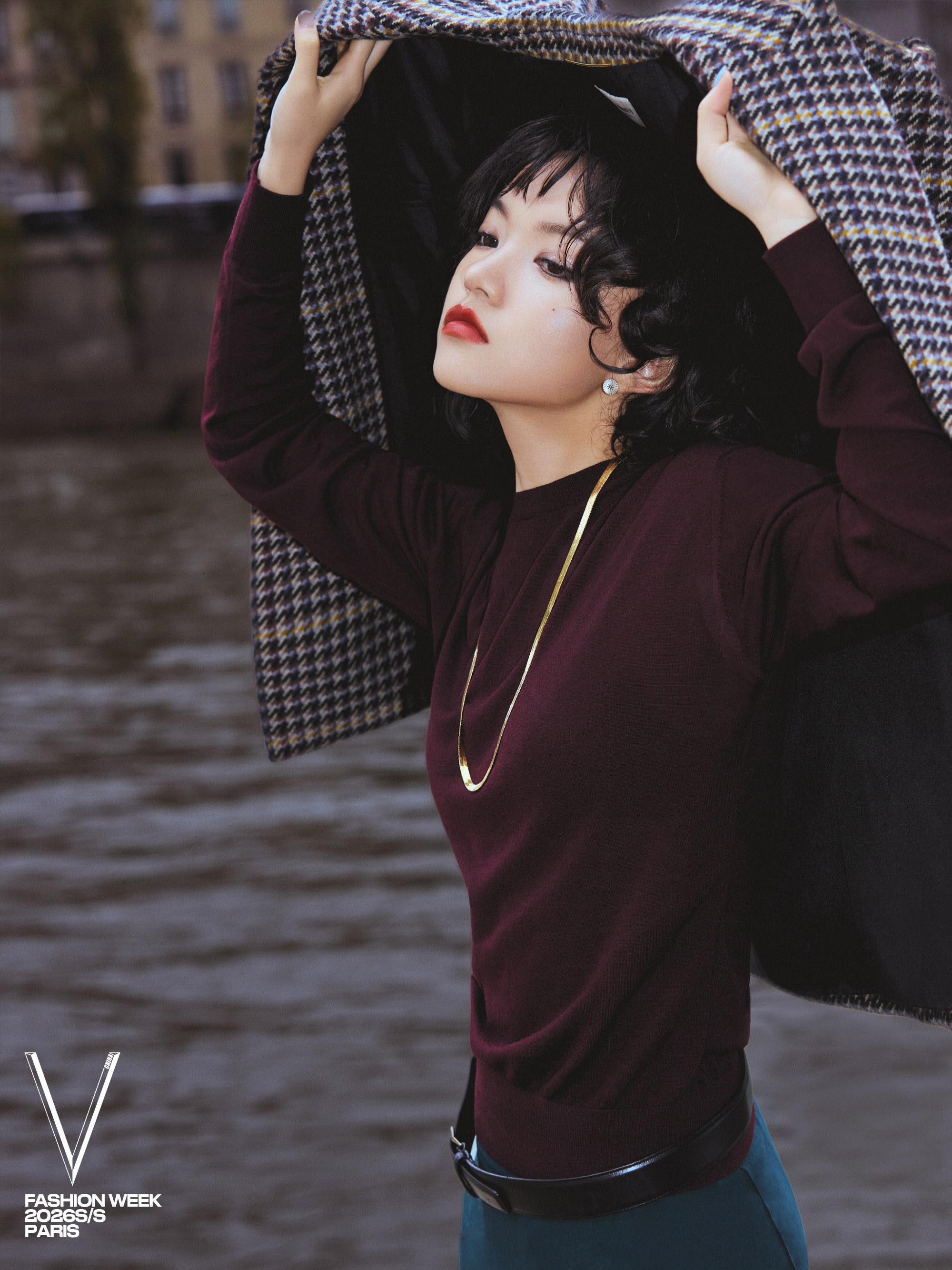 V中文版兰西雅巴黎新生日记V中文版兰西雅时装周新生报到淅淅沥沥，我是一个雨天爱好