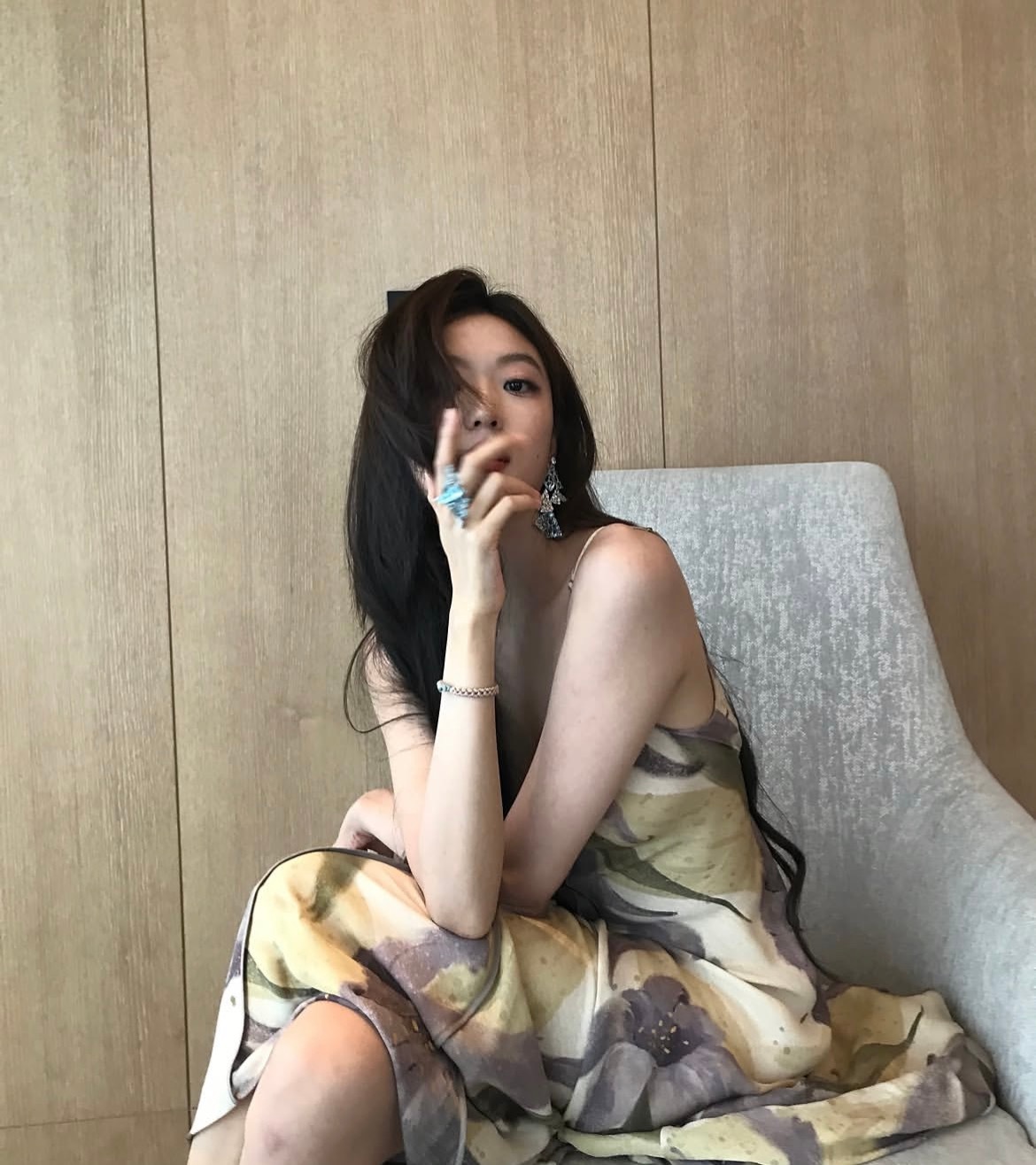 孙千更新ig孙千根本不吃压力网上各类观点持续交锋碰撞，孙千如常更新ig。铺天盖地