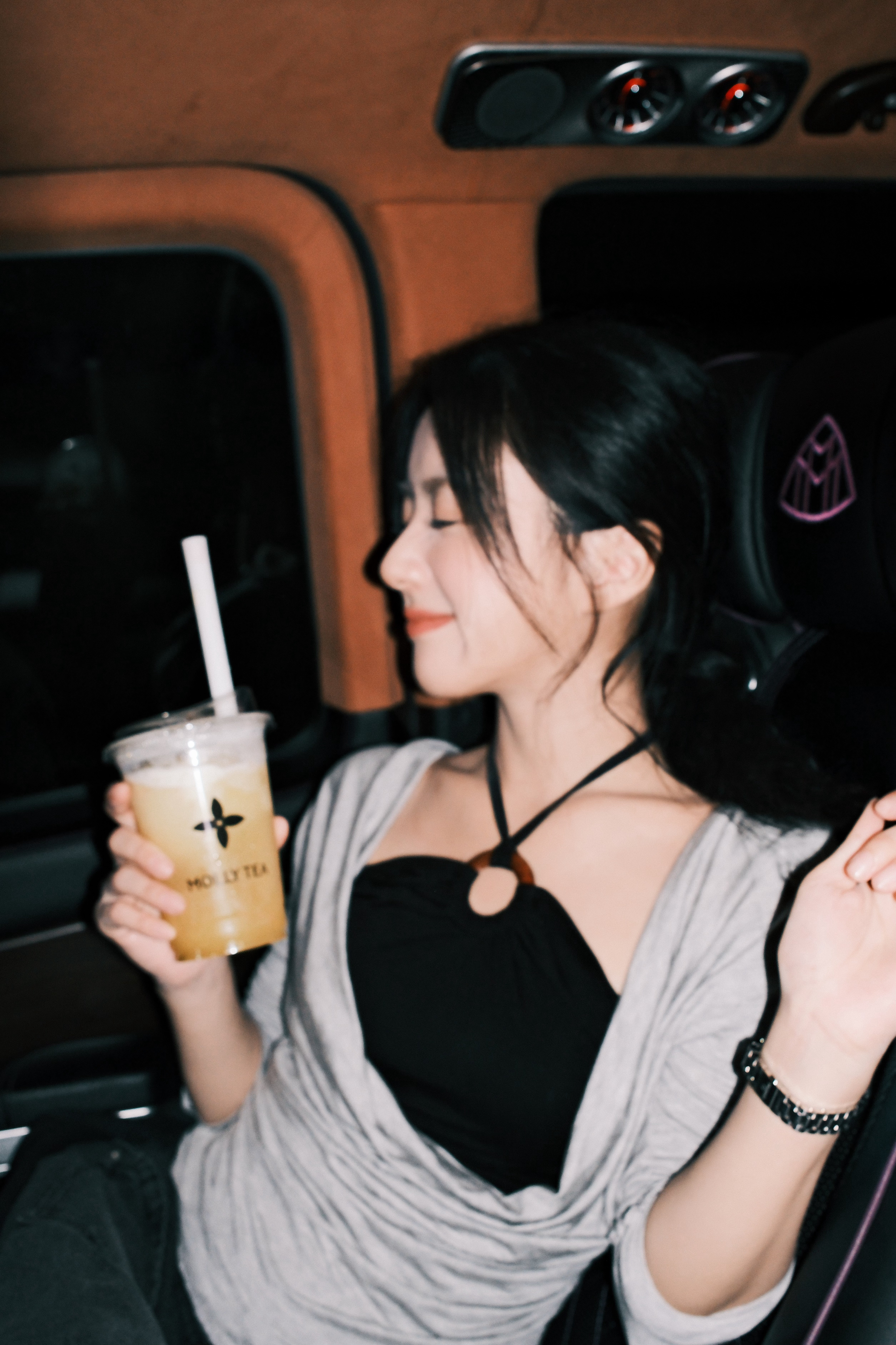 包上恩在复制粘贴的时代，你是手写的诗