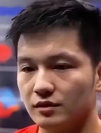 樊振东你应该长点心吧！有时候想想樊振东应该跟林高远，梁靖崑学习学习，你看人家他