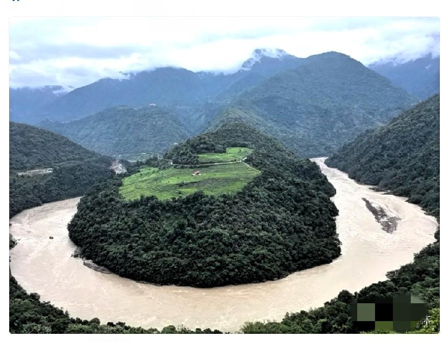 长寿最好的方法：一、裸睡。二、规律性生活3.睡前泡脚可改善血液循环，促