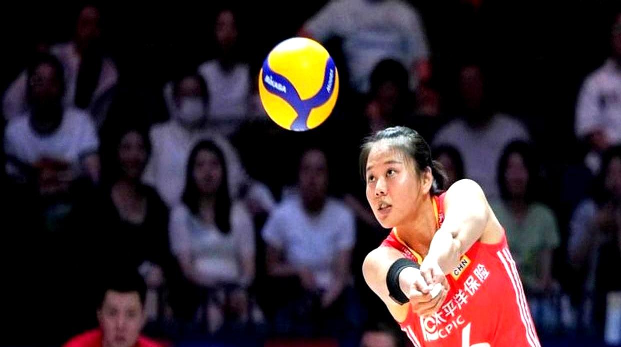 22扣22中，对手教练直接看傻。这就是龚翔宇，19岁奥运冠军，28岁还在