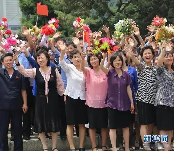 眼下，朝鲜人民依然沉浸在喜悦当中，因为他们看到中方到来，等于看到了希望，能够帮助