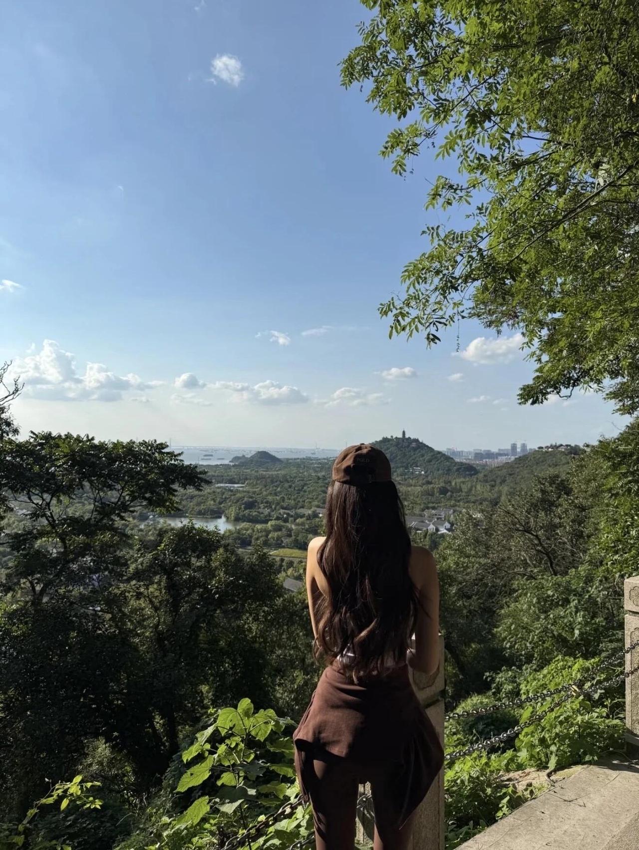 嘴贱之人，命里无福，强势之人，多灾多难。不是咒谁，是规律。嘴贱的