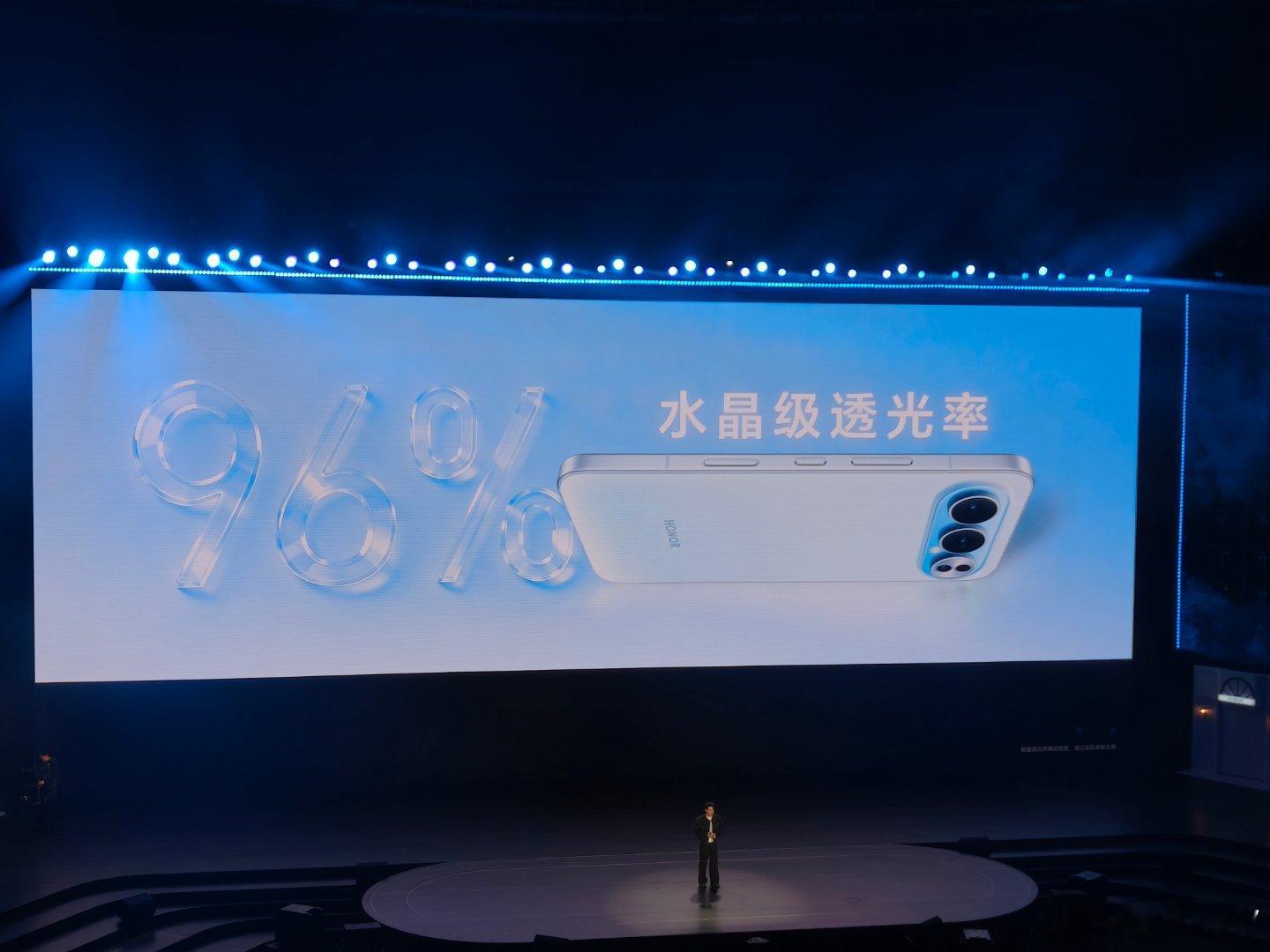 荣耀500系列沉浸体验超可靠！荣耀500系列应用全新屏幕生产工艺，实现了行业最