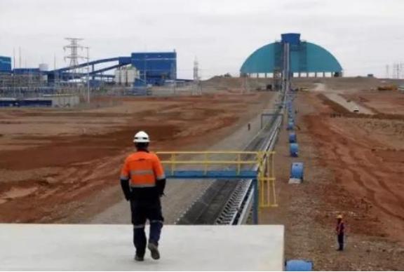 东方大国没有免费的午餐！蒙古那个超级大铜矿，离中国边境才80公里，结果没抱上中国