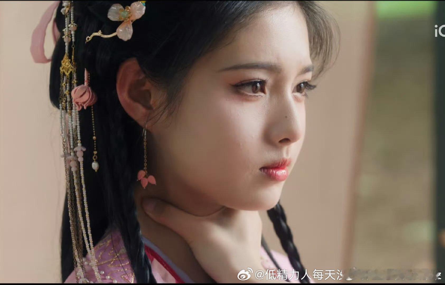 18岁啊，皮肤和状态这些除了顶多有点黑眼圈，想差也差不起来吧艾米没有长风渡和墨雨