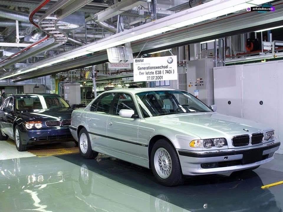 2001年7月27日，宝马E38（740i）最后一台下线​​​