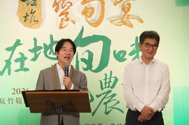 就在刚刚，“台独”分子赖清德发表声明，8月15日，赖清德前往云林县，为民