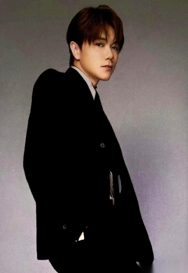 张敬轩那个著名的“东江水电饭煲论”，最近又被人翻出来强行洗白。很多人可能忘了这