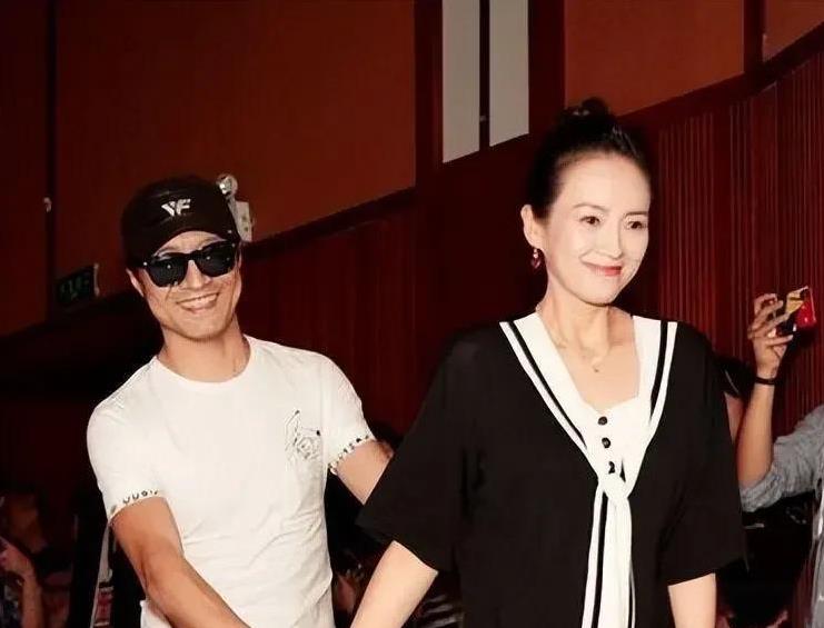 有一说一估计是个男人就羡慕吧[爱心]汪峰活成了每个男人梦想的模样[赞]事业