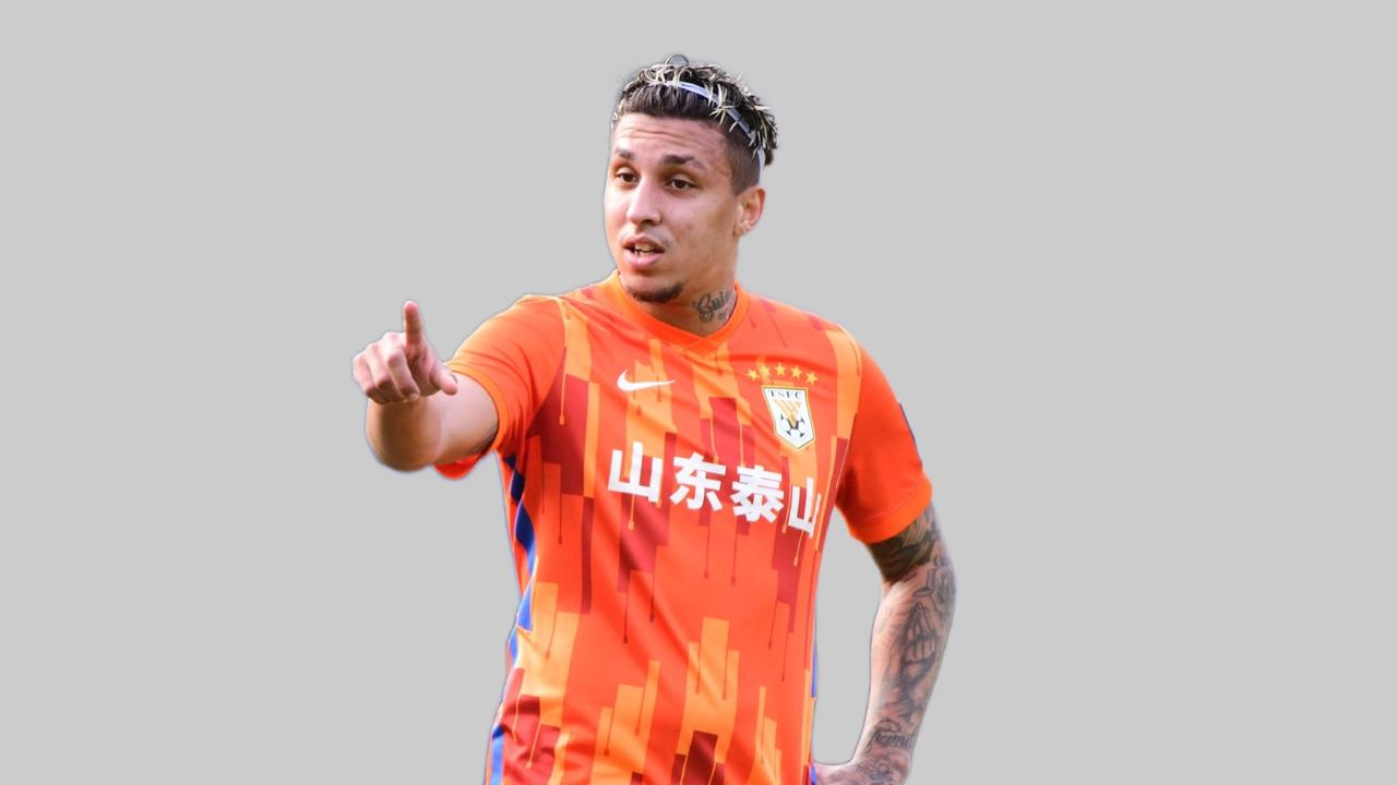 绝杀！头球制胜，克雷桑传射，仍是山东泰山的大腿。罚分不可怕，中超两连胜。山东队