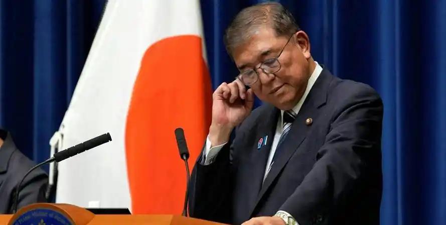 美国政府宣布了！9月15日，美国宣布把日本汽车的进口税从25%降到到15%，东京