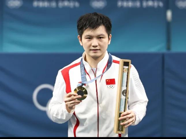 祁东娃参赛不颠路！樊振东捐100万，悄悄修通家乡坦途“以前送娃去县城参赛，2