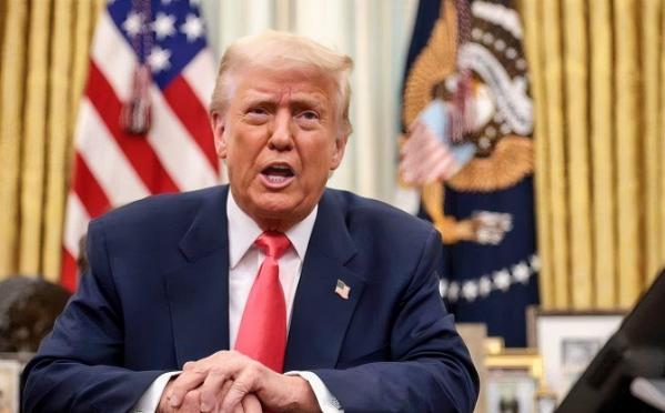 美国主动找中国了！当地时间2月9日，美国财长贝森特公开承认：在上周，美国派出