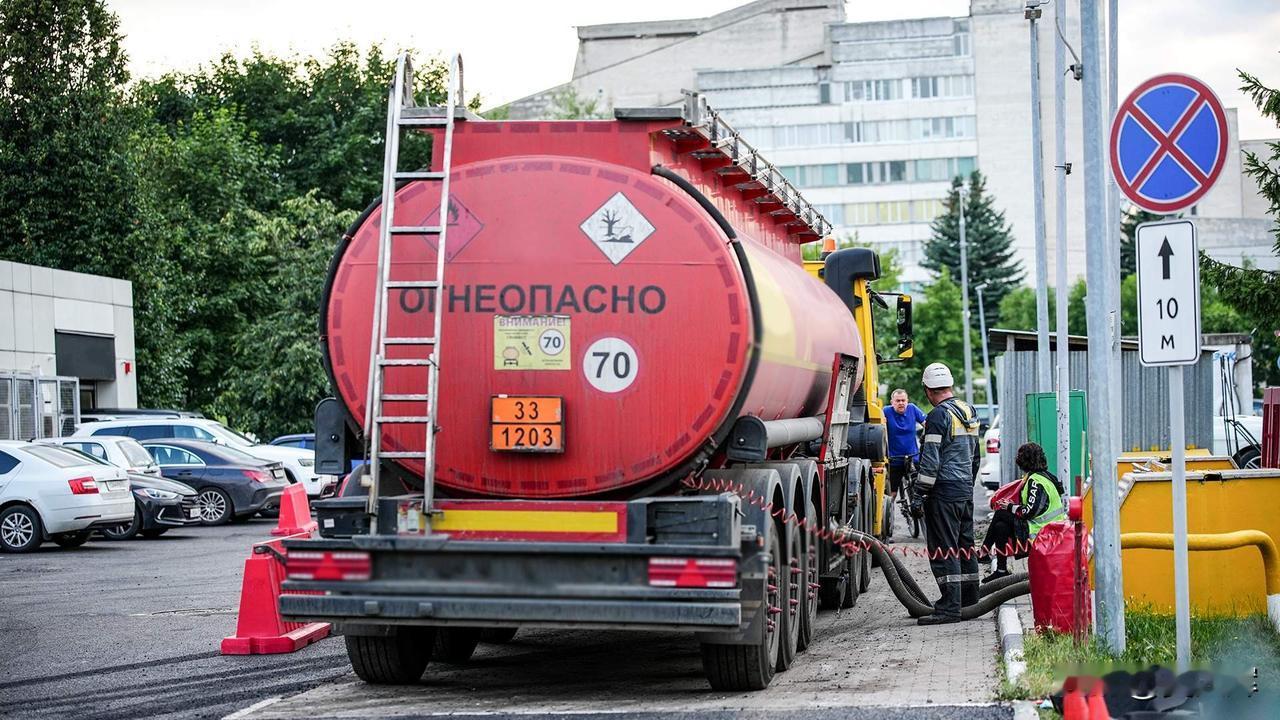 俄罗斯拓宽汽油进口来源，多元布局稳定国内燃油市场俄罗斯正持续拓展汽油进口的