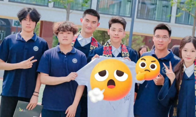 郭涛儿子高中毕业照曝光！从萌娃到硬汉型男的蜕变之路