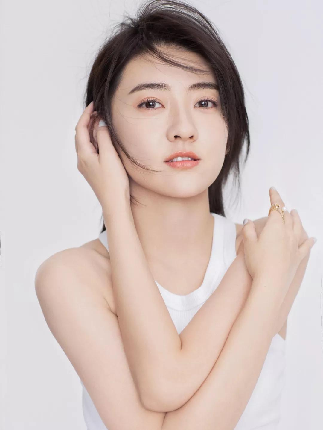笑一笑：丈夫有了情人，妻子苦口婆心地劝说：她只图你的钱，不信咱俩办假离婚，你净身