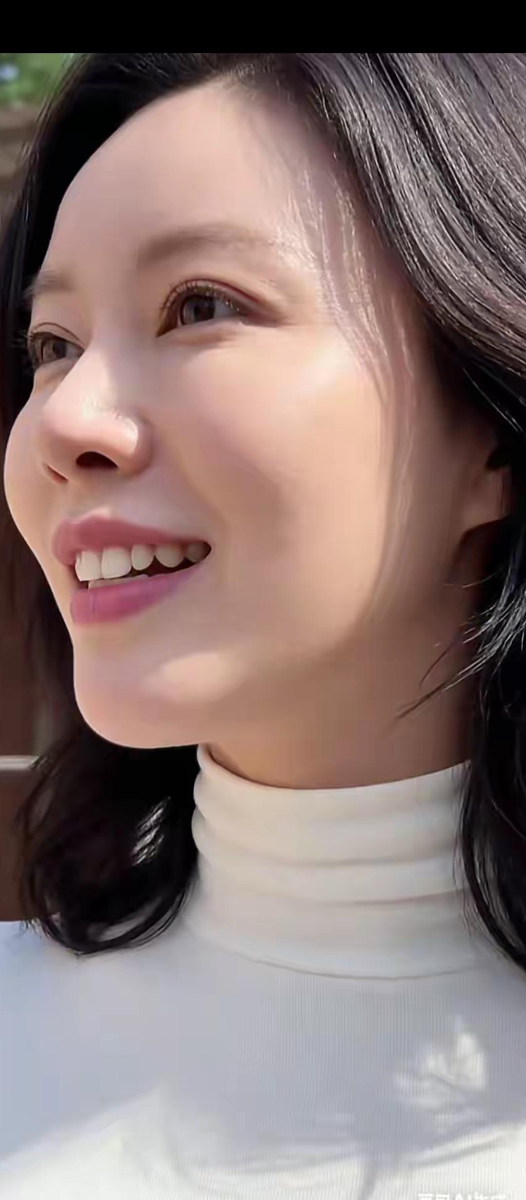 笑靥如花，岁月静好。